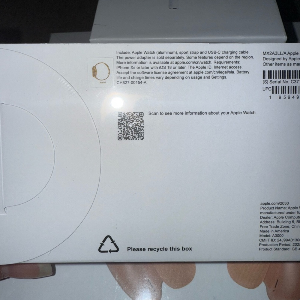 Series 10 Apple Watch aluminum in gold new unopened